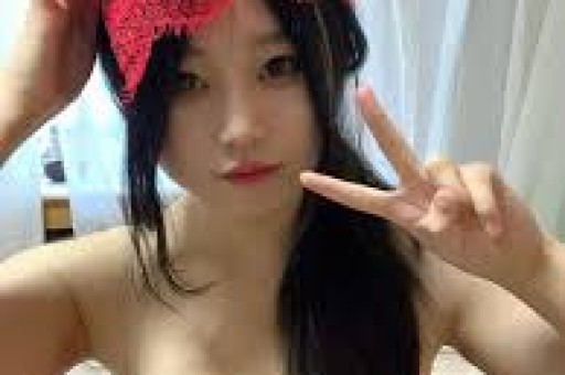 金子涵拉黑蔡徐坤事件解析：一场没有答案的社交谜案